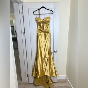 Sherri Hill Gold Strapless Gown